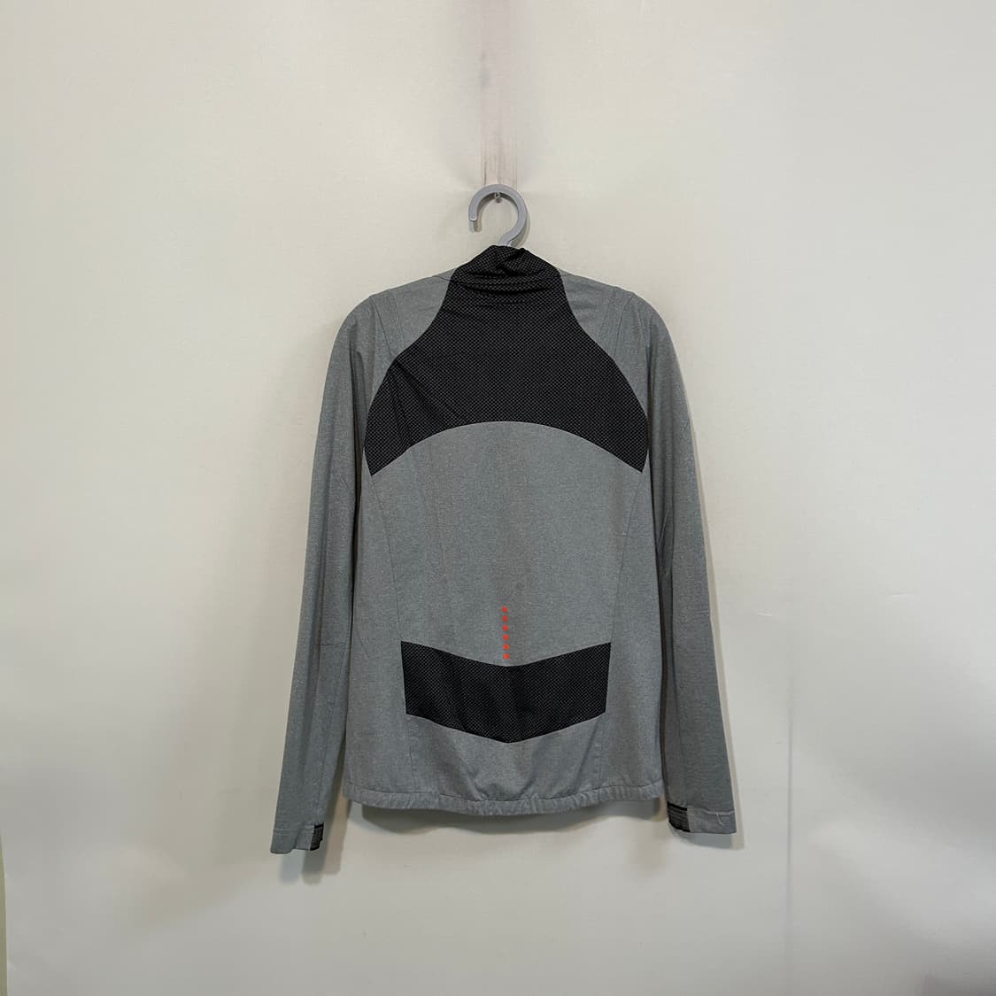 데상트 남성 집업 자켓 100 상품이미지3