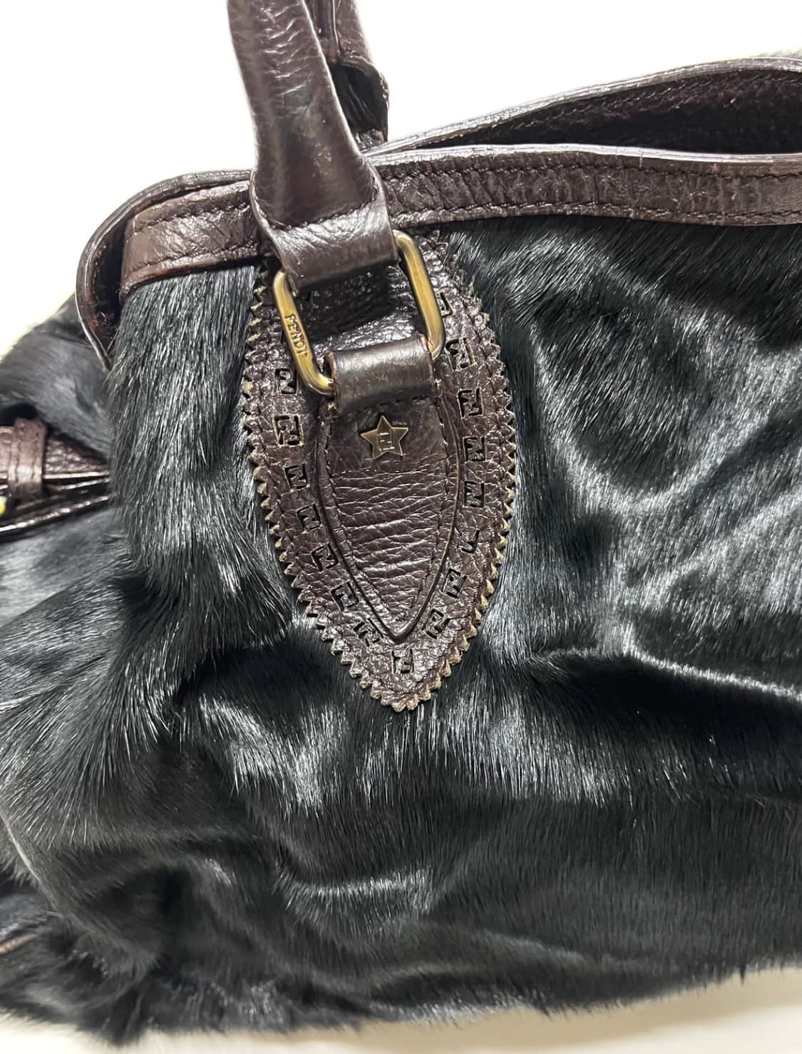 펜디 송치 숄더백 상품이미지10