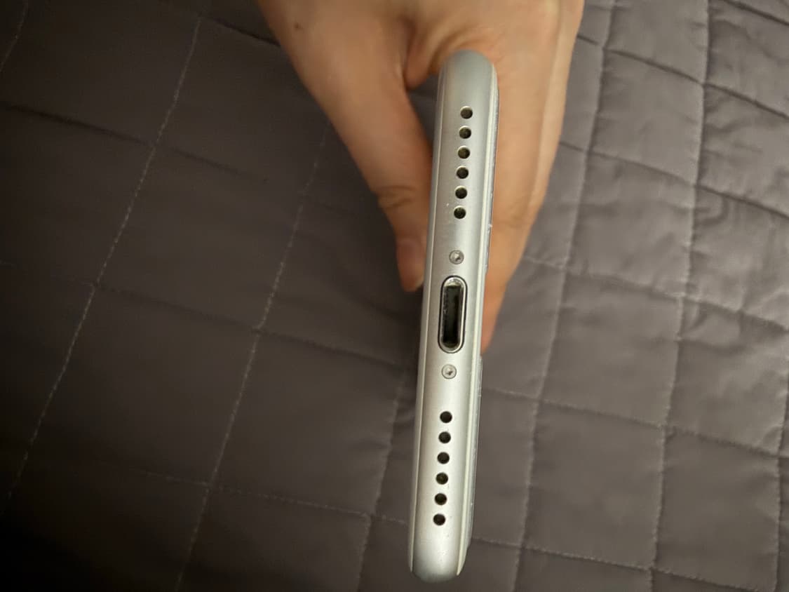 아이폰7 실버 32기가 상품이미지3