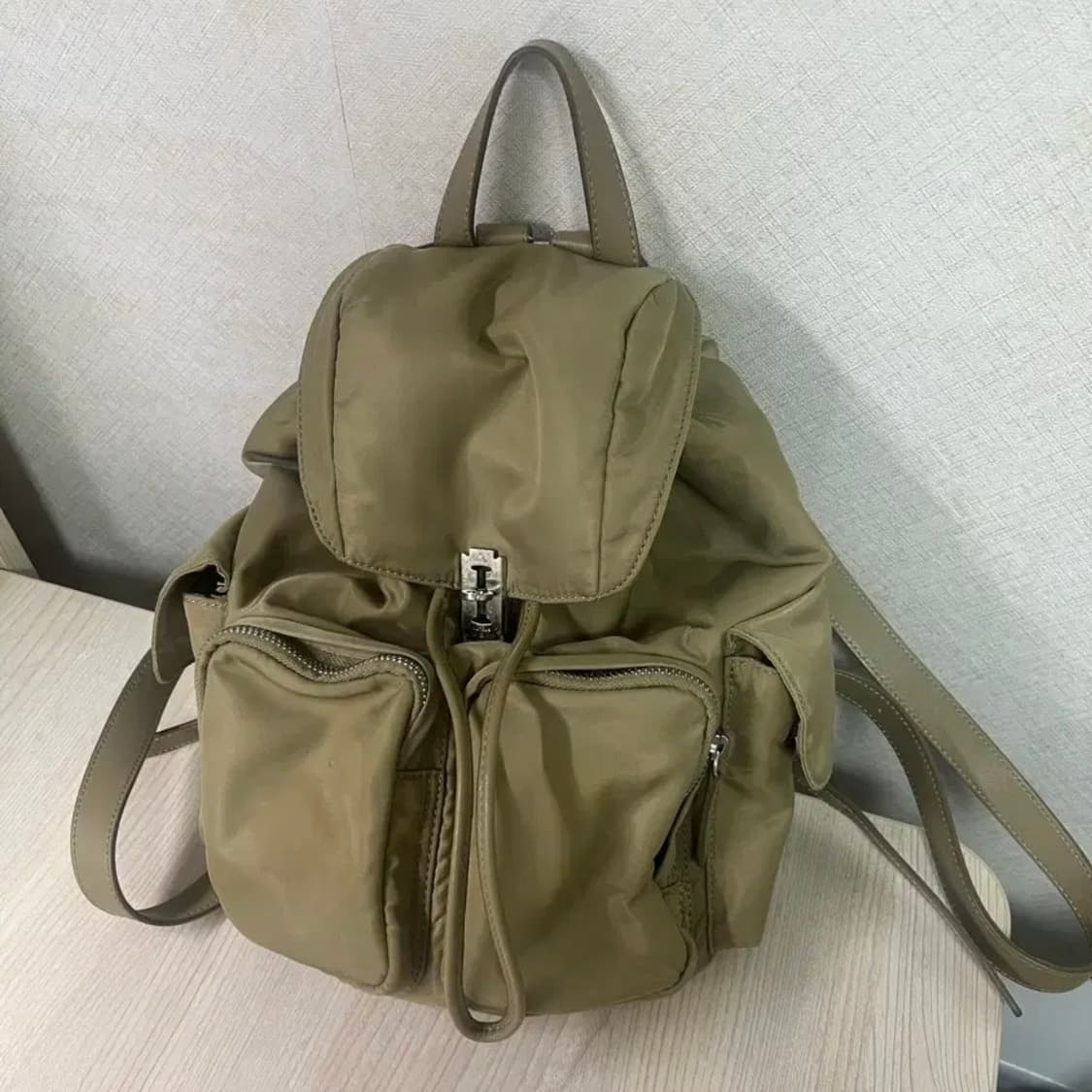 분크 헤이 더블 포켓 백팩 미듐 베이지 상품이미지6