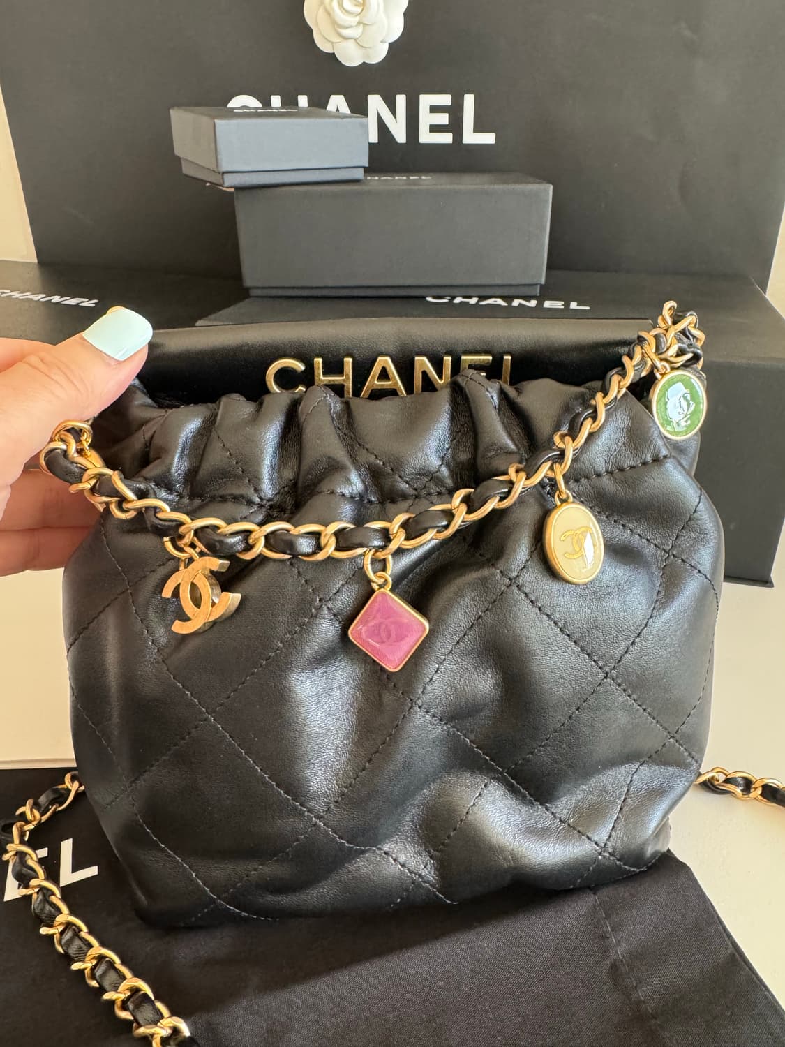 샤넬 22 미니백  상품이미지1