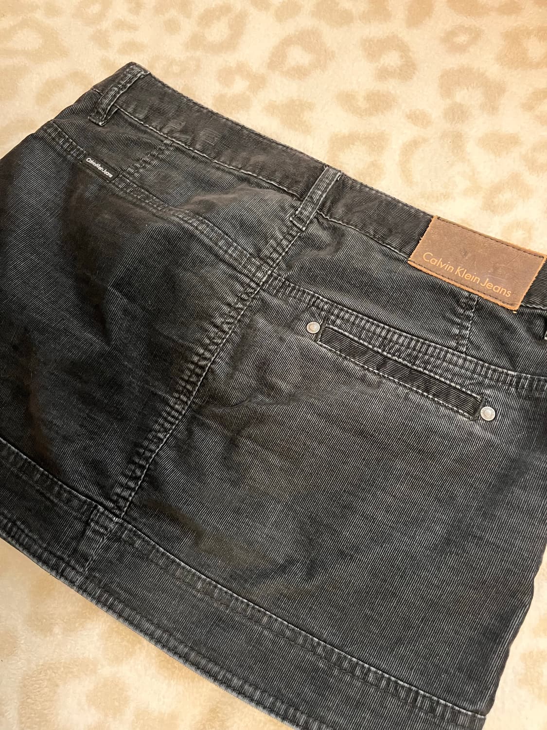 Calvin Klein corduroi black skirt 상품이미지2