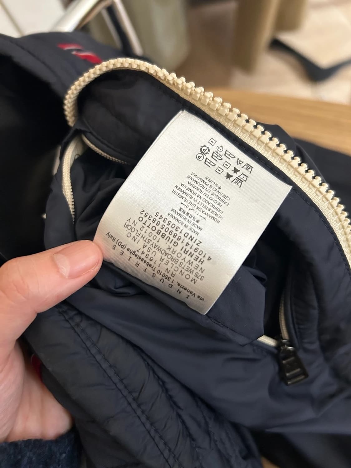 몽클레어 바람막이 상품이미지5