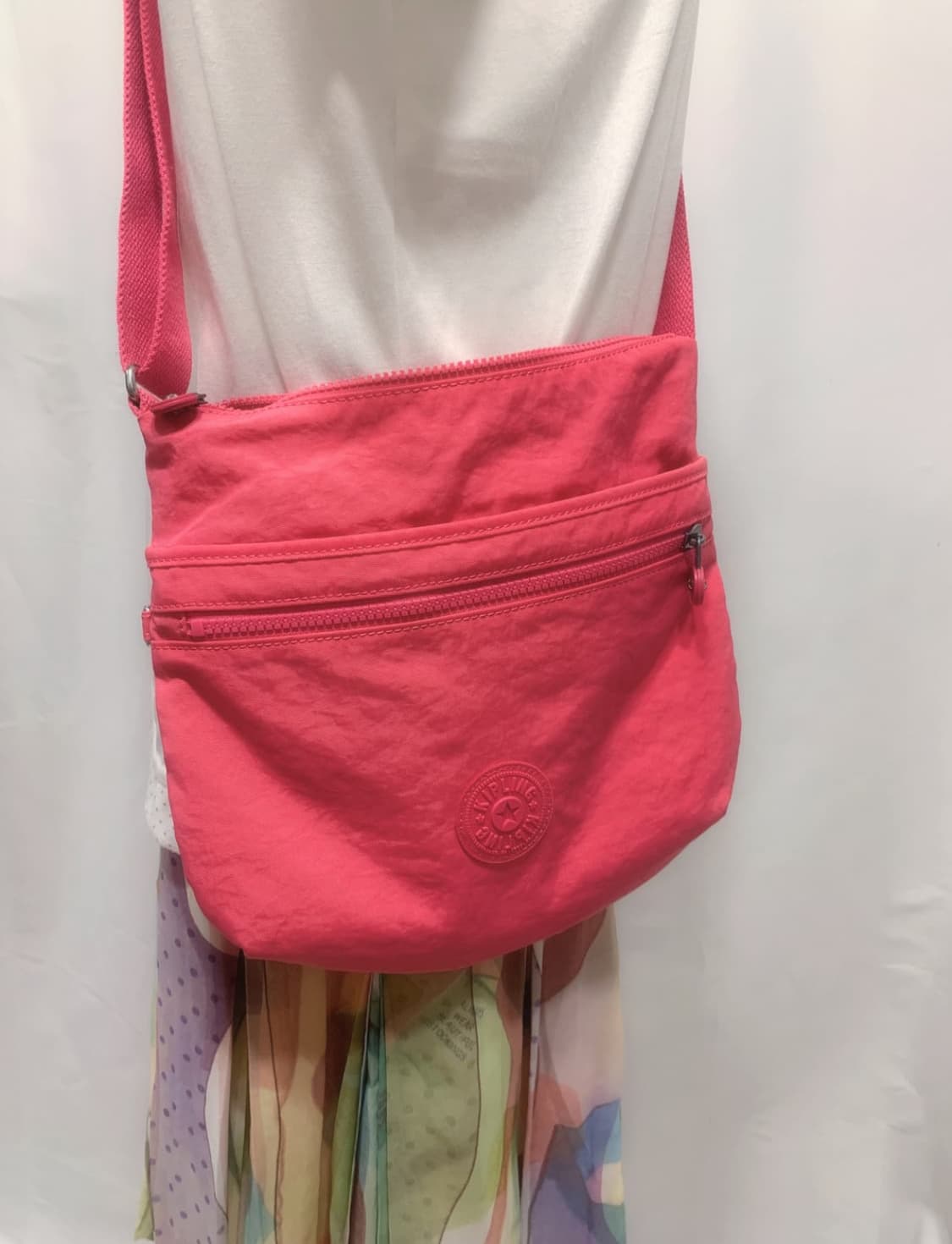 키플링 핑크 크로스백 상품이미지1