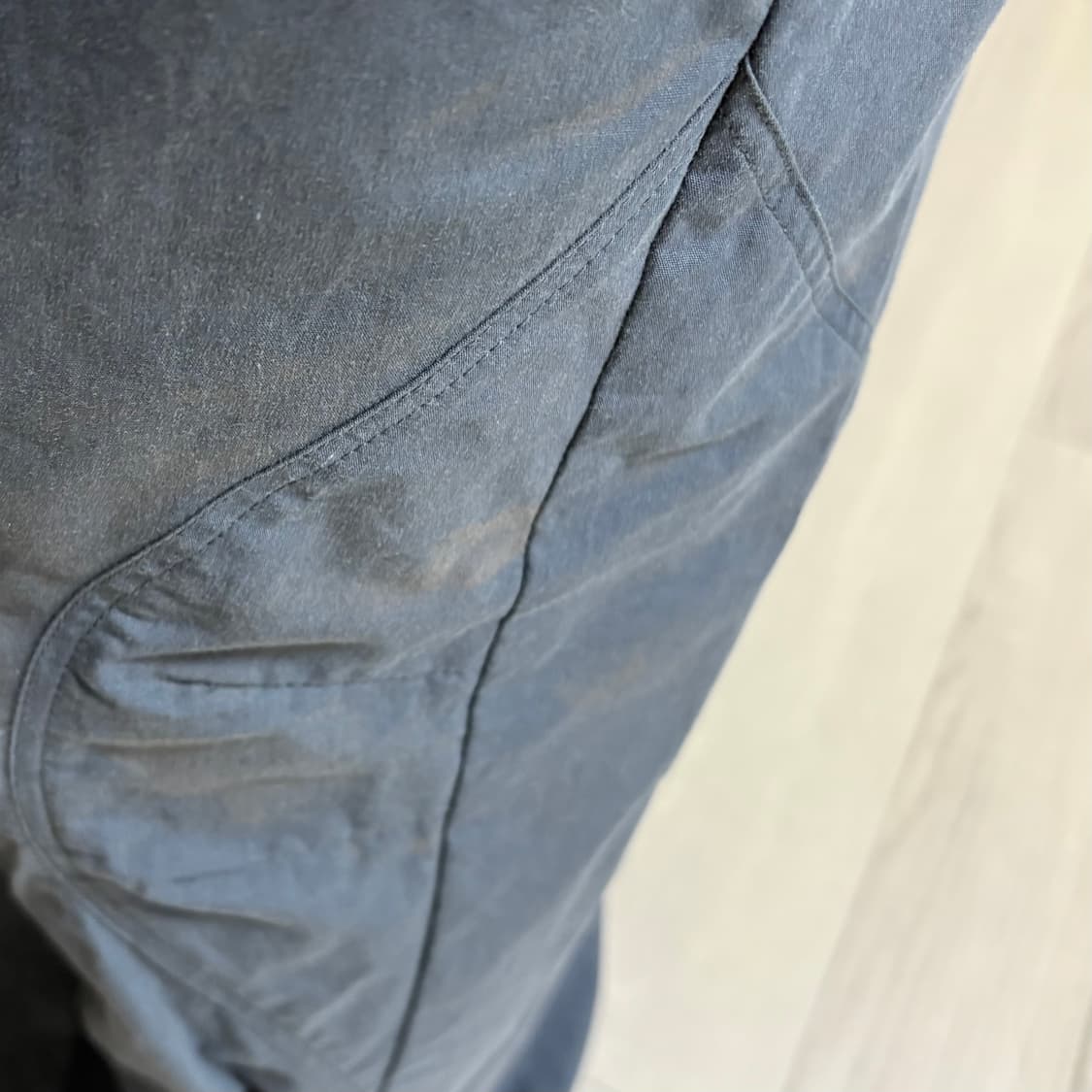 코이세이오 커브 핀턱 팬츠 블루 그레이 상품이미지4