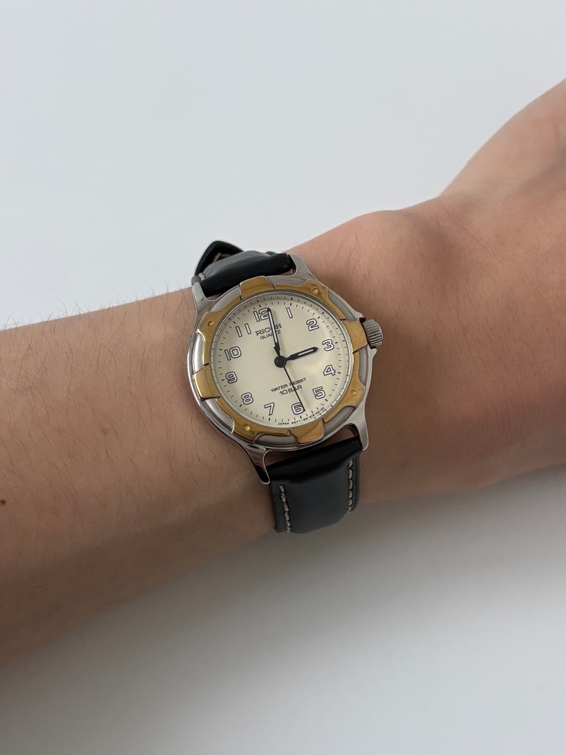 1990s Gold Bezel Cream Dial Quartz 상품이미지8
