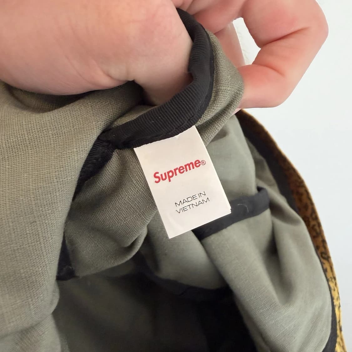 17FW 슈프림 레오파드 후리스 백팩 옐로우 상품이미지6