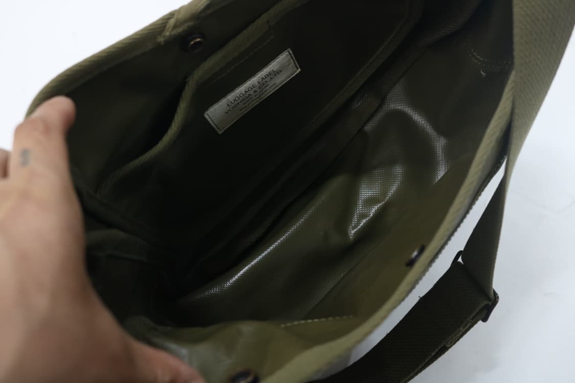 러기지 라벨 요시다 포더 라이너 숄더백 카키 상품이미지9