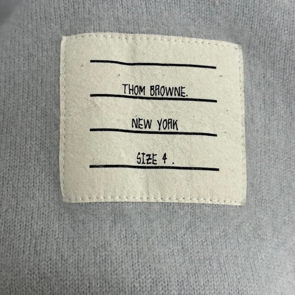 [4]톰브라운 사선완장 캐시미어 맨투맨 상품이미지4