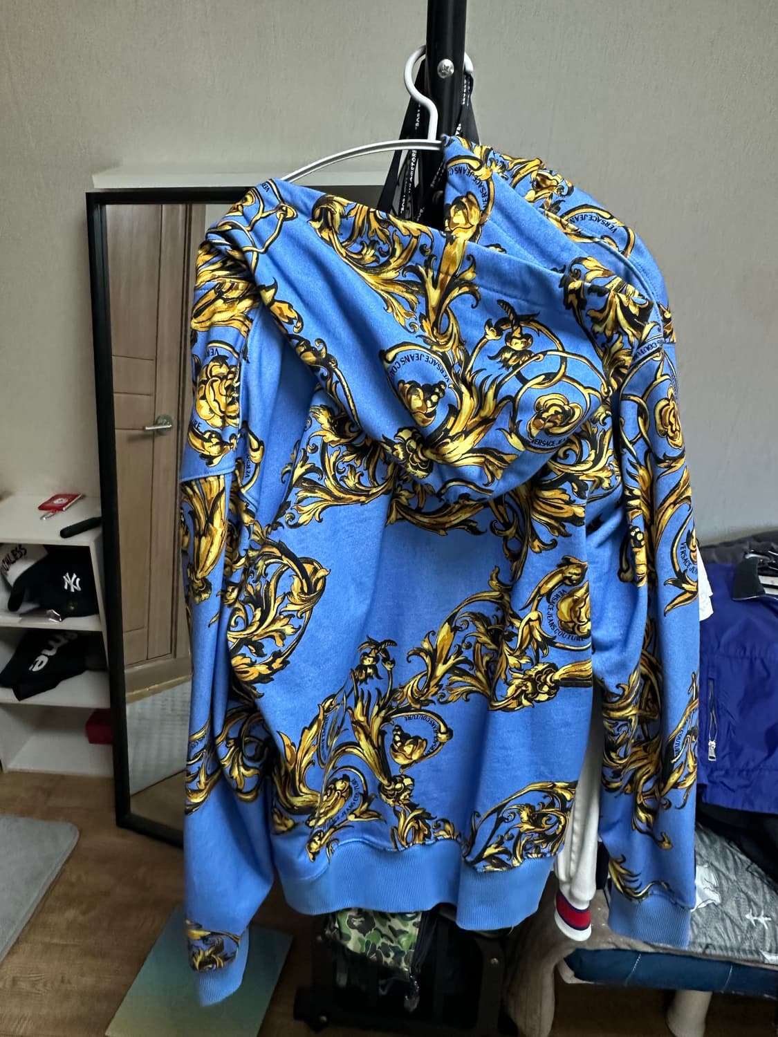 급처) 베르사체 진스 블루 바로크 후드집업 100 정품 상품이미지9