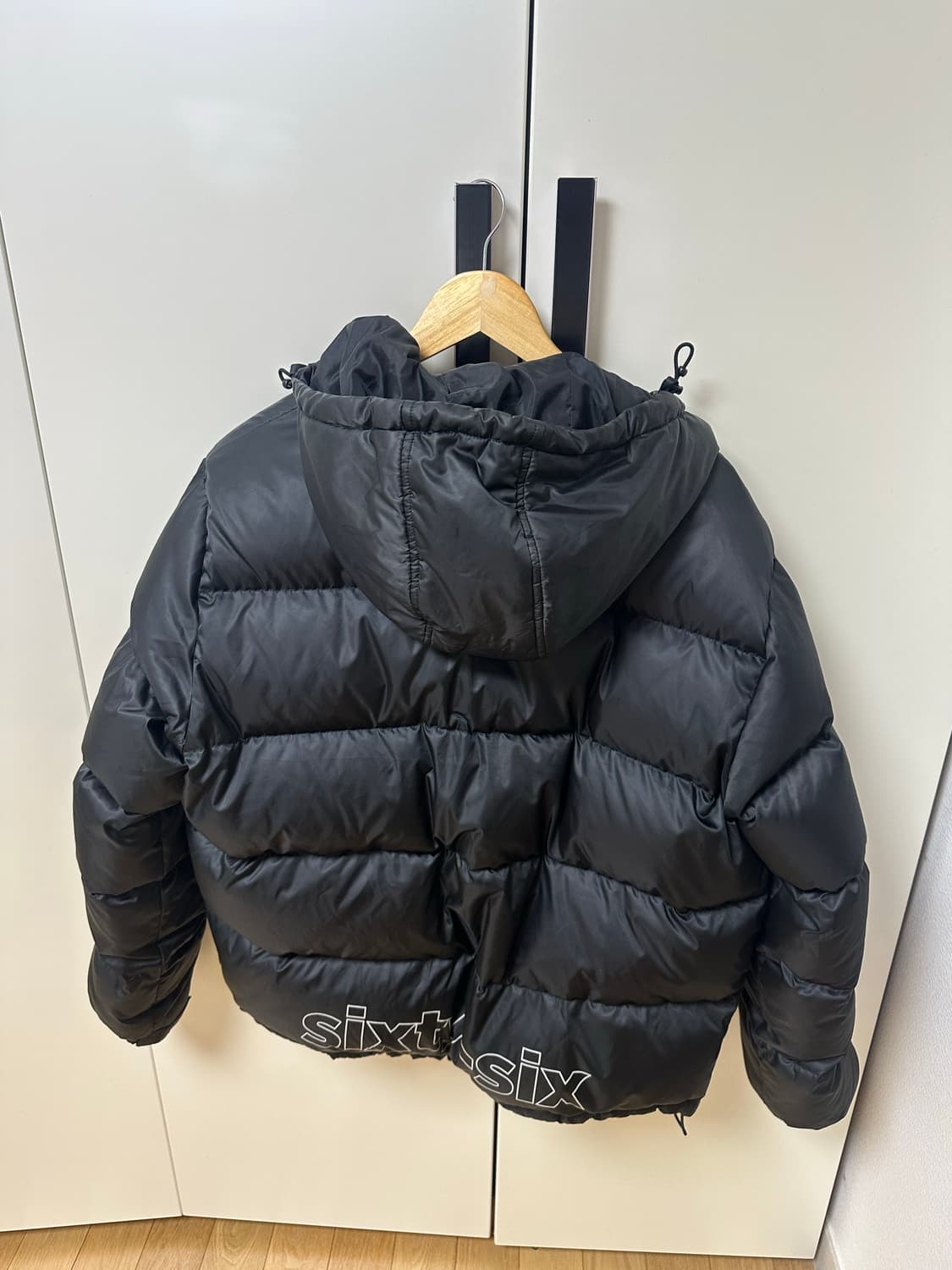 L) 반스 블랙 패딩팝니다 상품이미지4