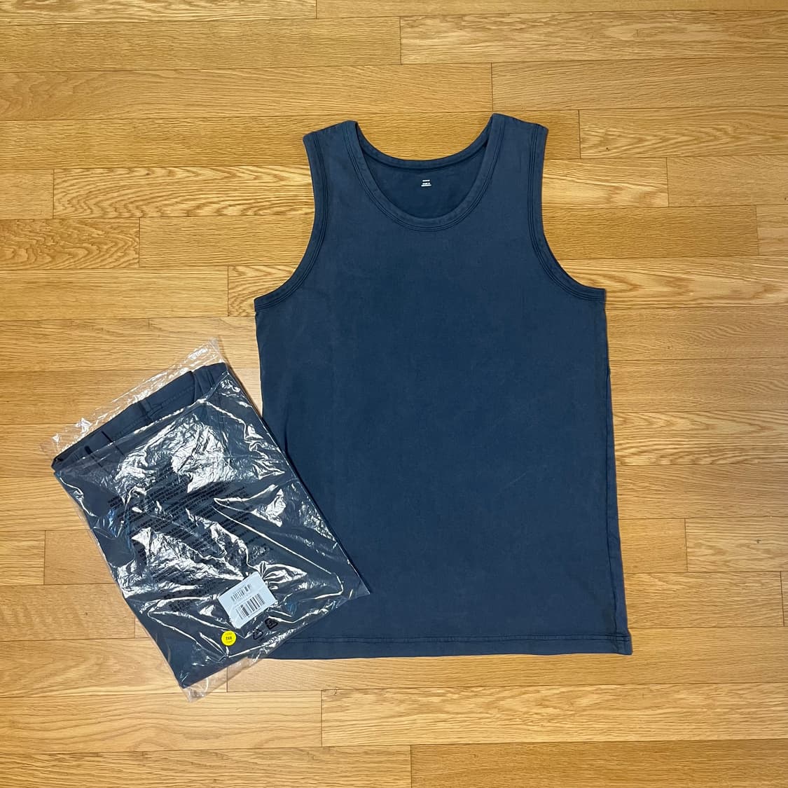 [M] 이지 갭 Yefit 탱크탑 포에틱 블랙 상품이미지1