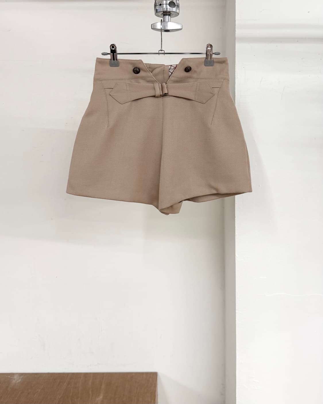 메종 마르지엘라 베이지 하이웨이스트 숏팬츠 상품이미지4