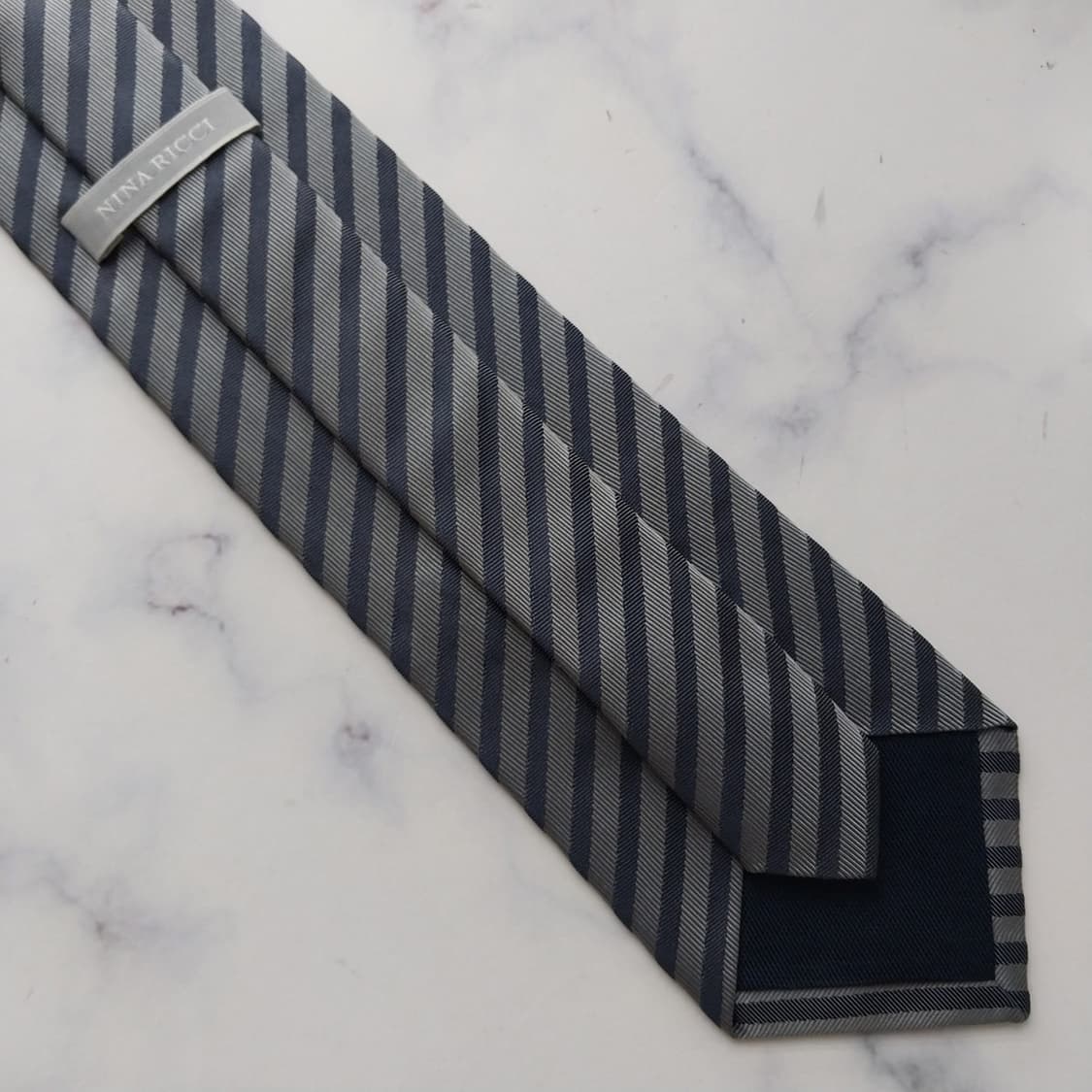 니나리치 실크 그레이 스트라이프 넥타이 9.2cm A+등급 K2032 상품이미지6