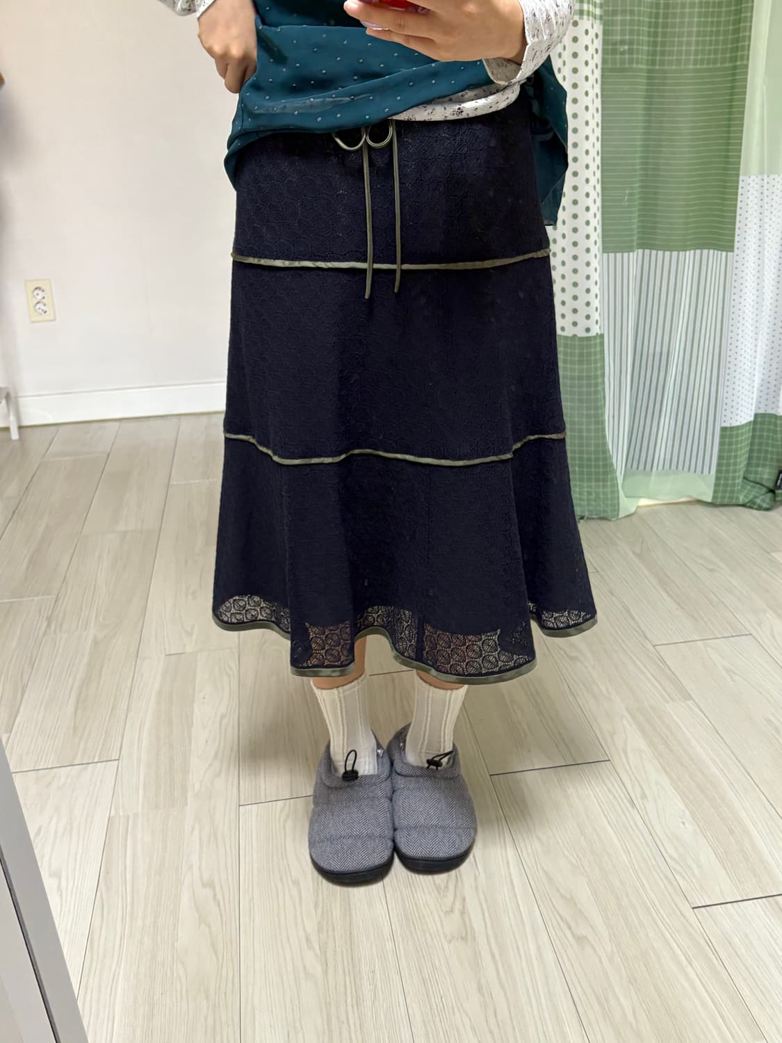 네이비 레이스 미디 스커트 상품이미지9