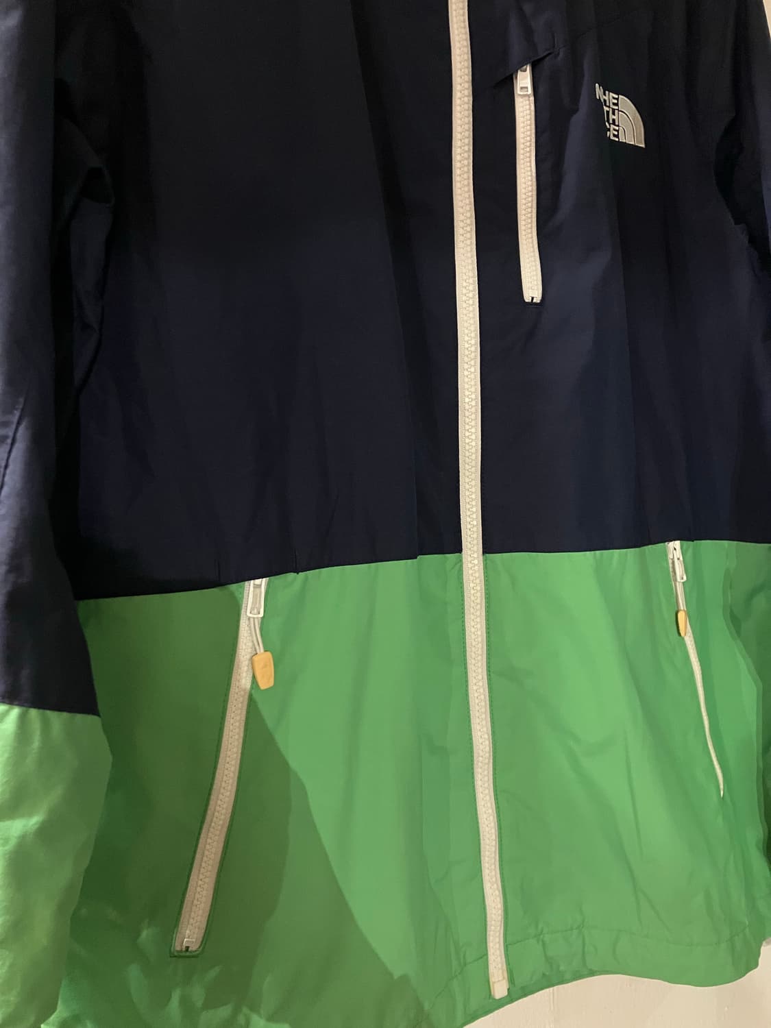 노스페이스 바람막이 90 상품이미지3