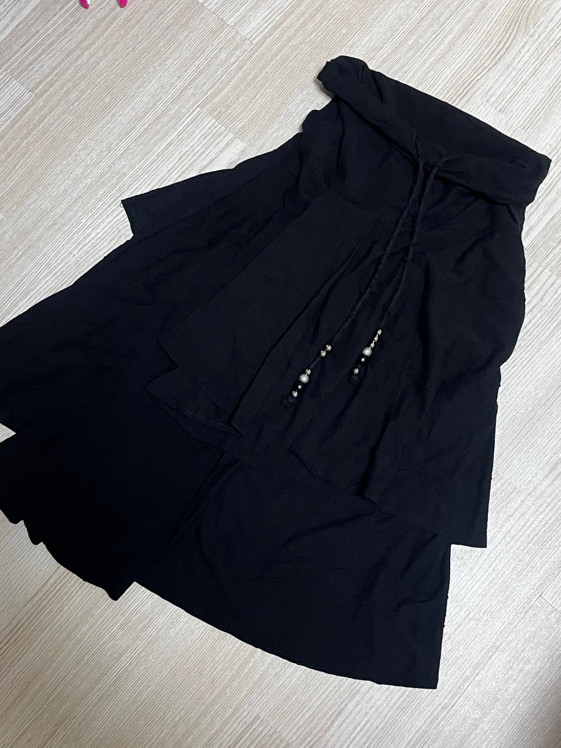 허그유어스킨 플레어드 미디 스커트 블랙 상품이미지2