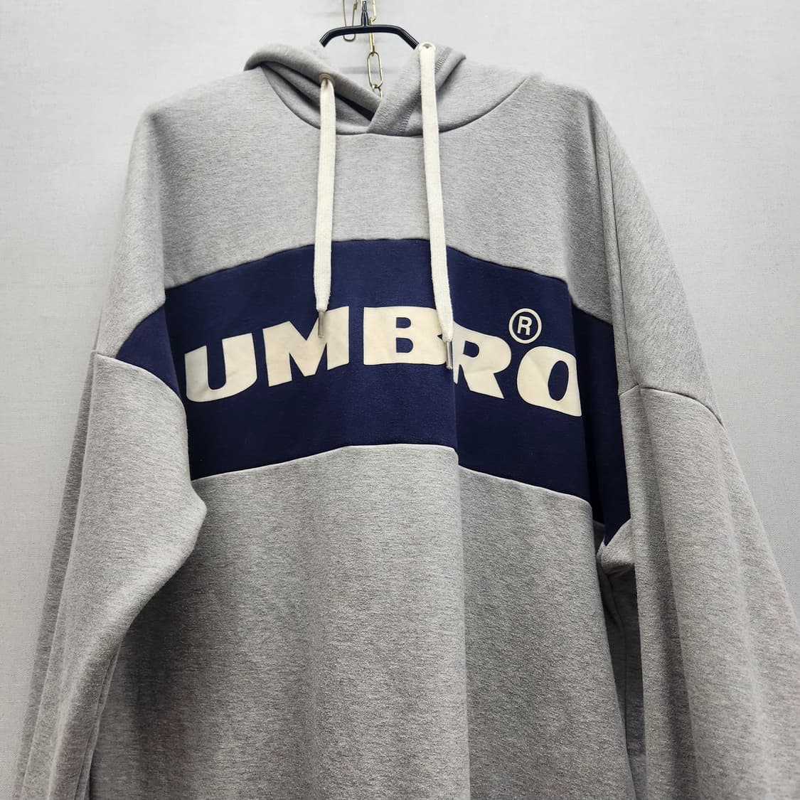 엄브로 빅로고 후드티 XL(XL) 상품이미지2