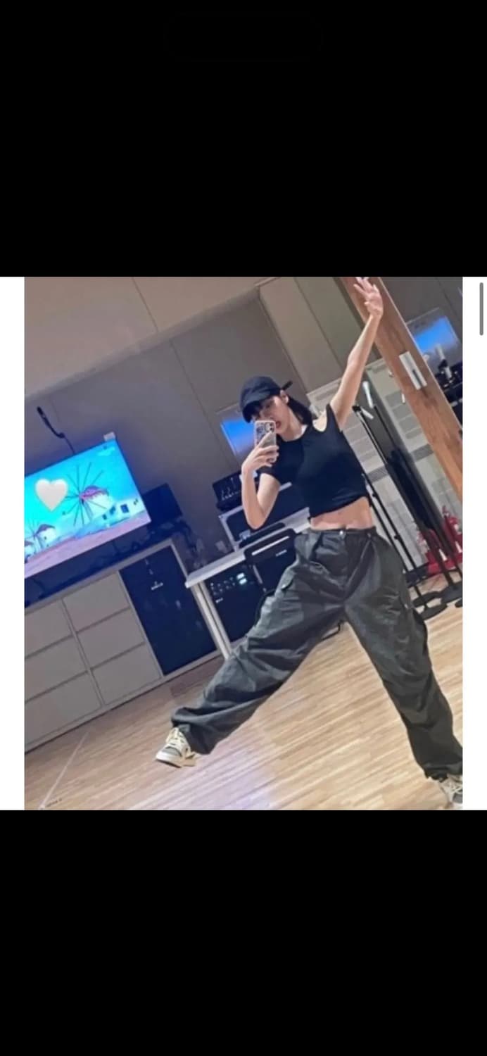 김채원 착용) 라우코하우스 핀턱 나일론 카고팬츠 카키 s 상품이미지1