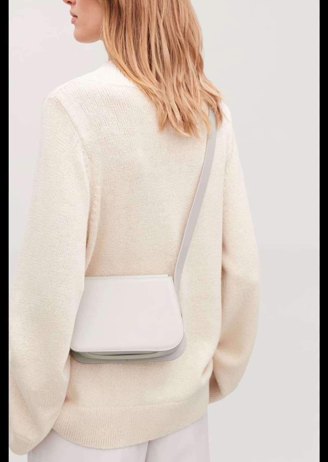 코스 레더 크로스백 상품이미지1