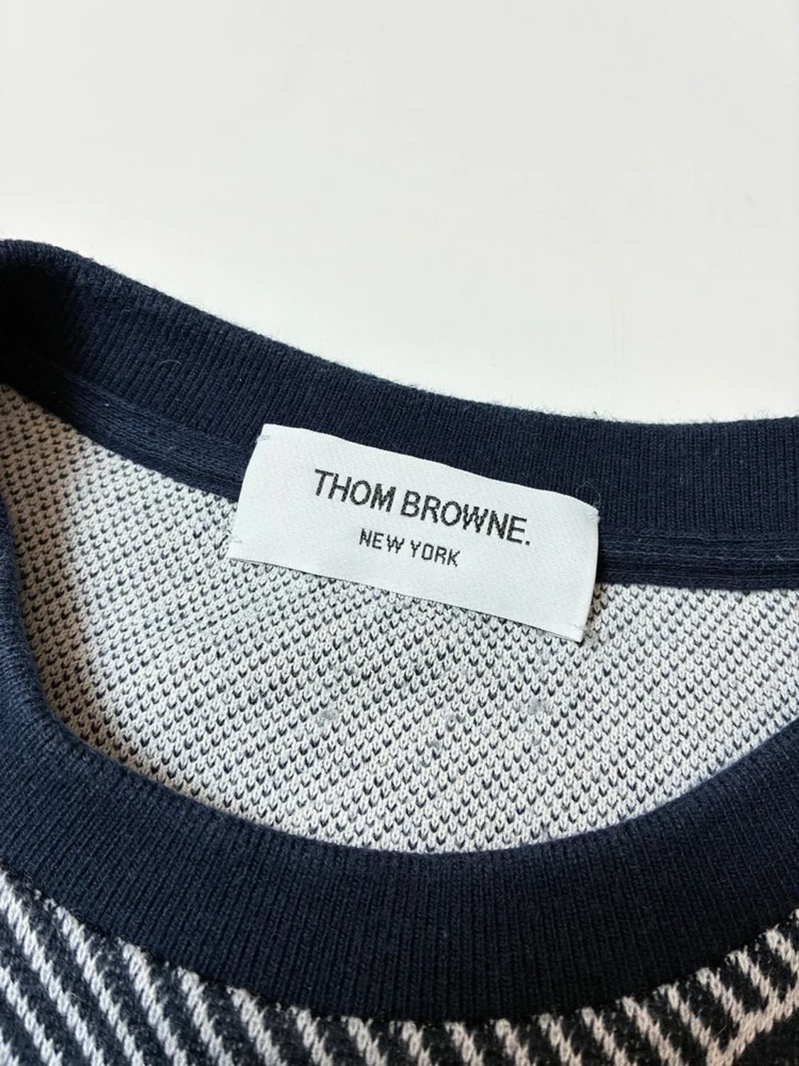 톰브라운 하프 드롭 돌핀 스웻 셔츠 PN8919 상품이미지8