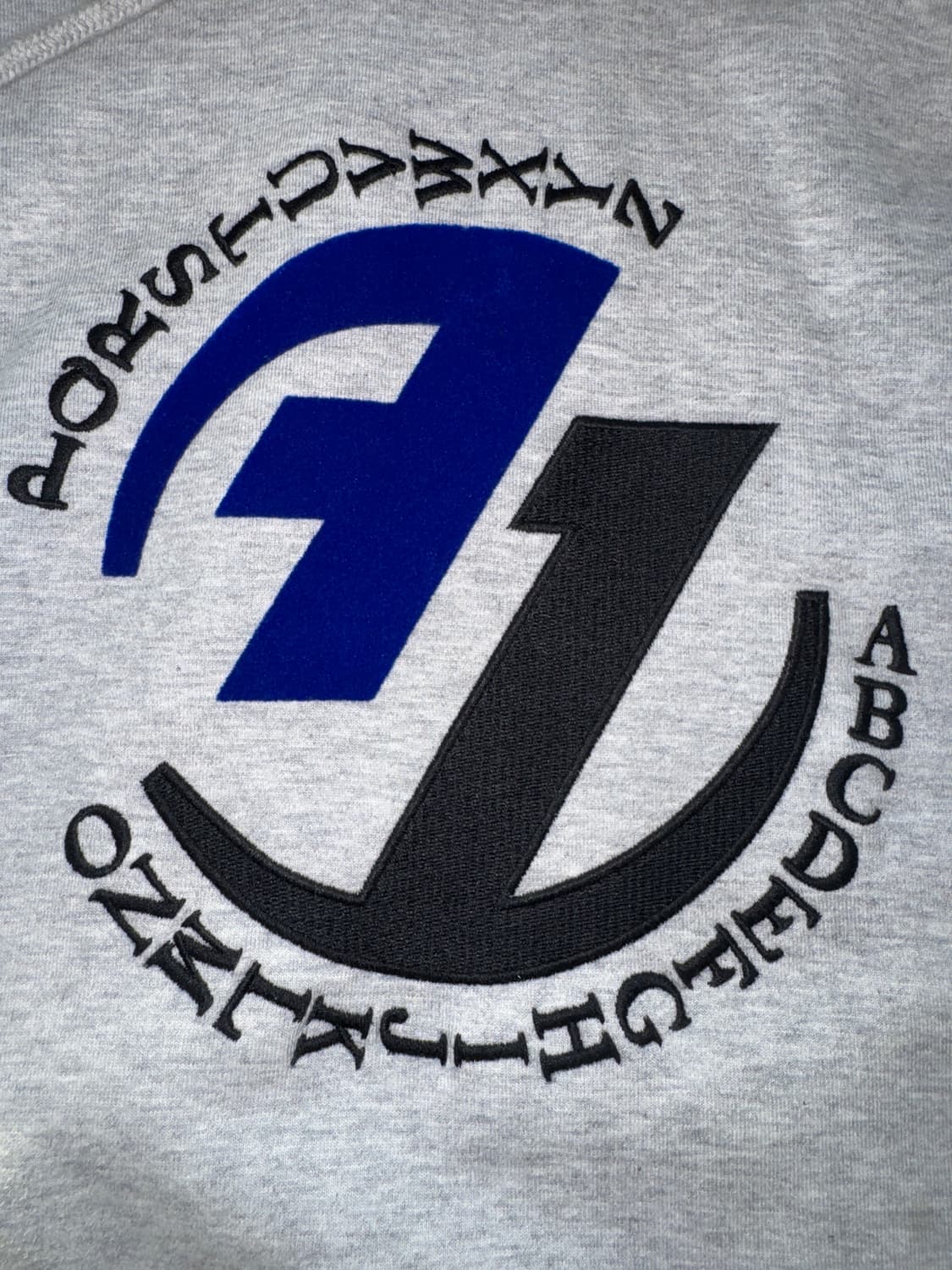 자라 x 아더에러 자수 후드 스웨트셔츠 그레이 상품이미지3