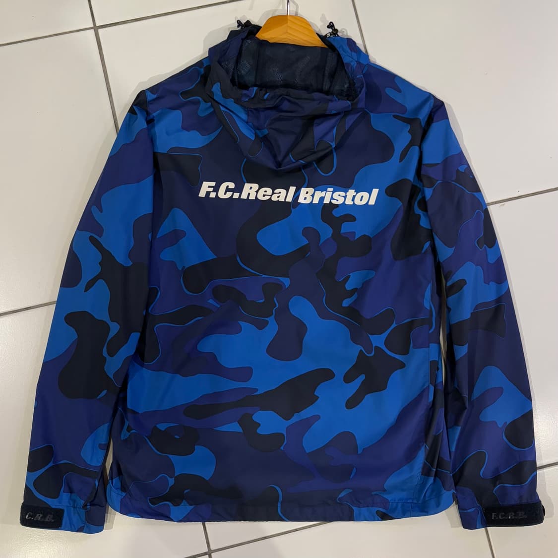 나이키 Real bristol 바람막이 상품이미지3