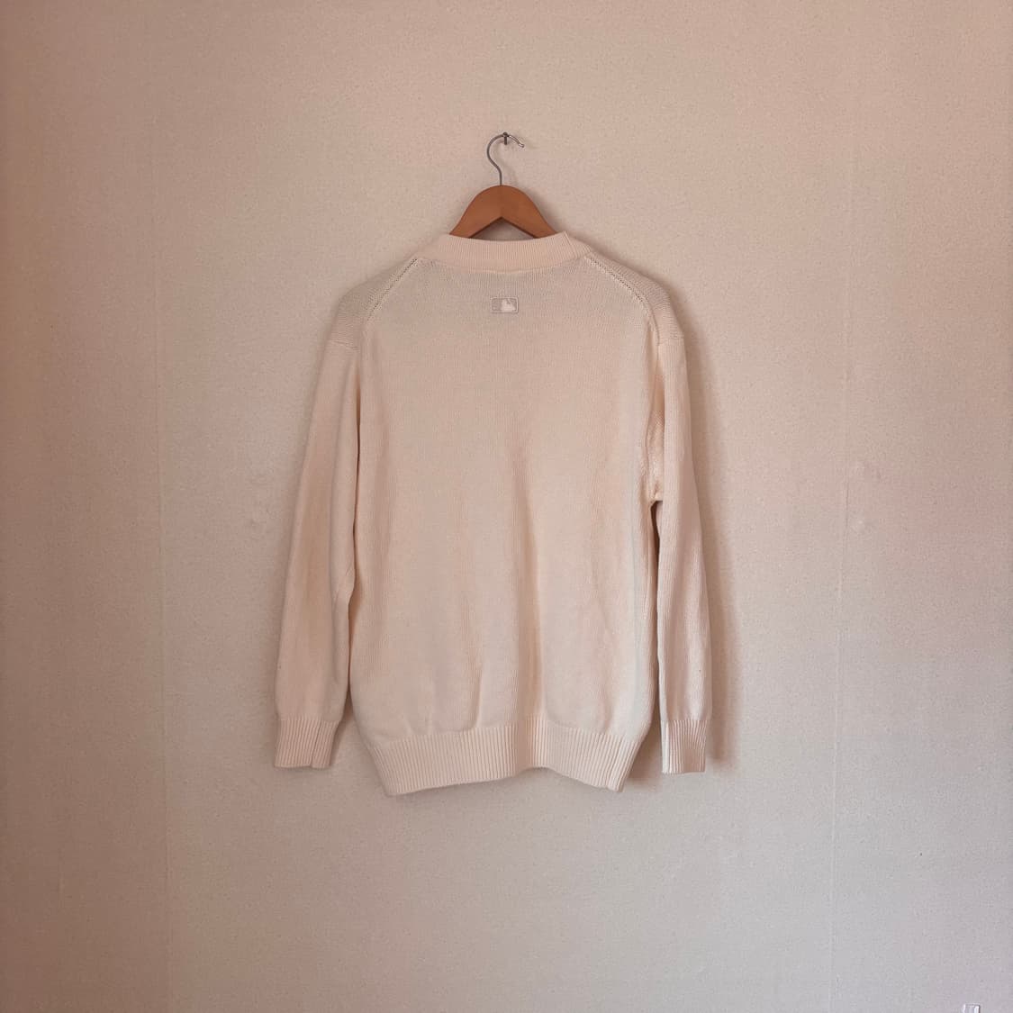 MLB 니트 가디건 뉴욕 NY 하트 자수 아이보리 양키스  상품이미지3