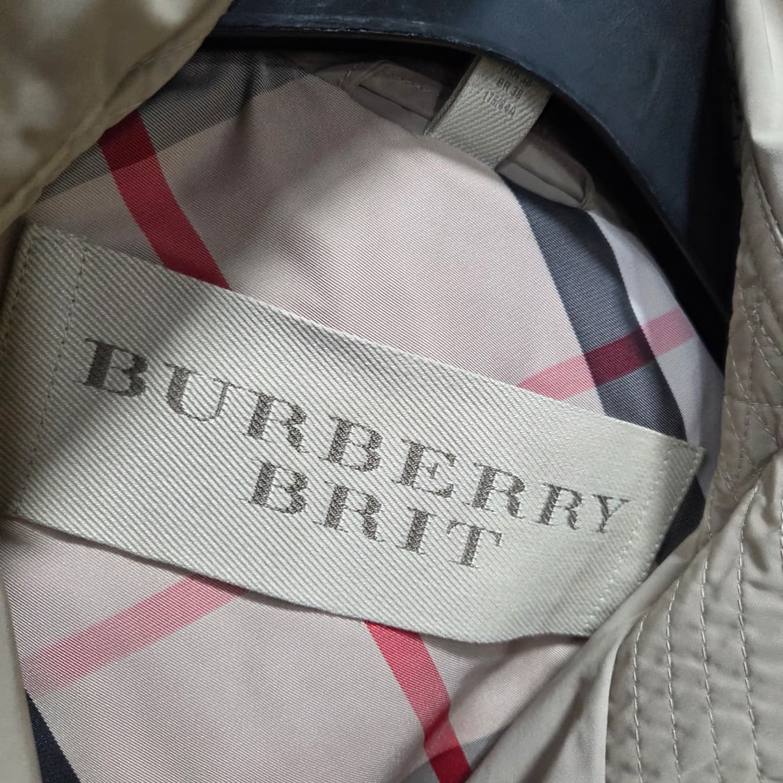 버버리 발모랄 하프 코트 상품이미지3