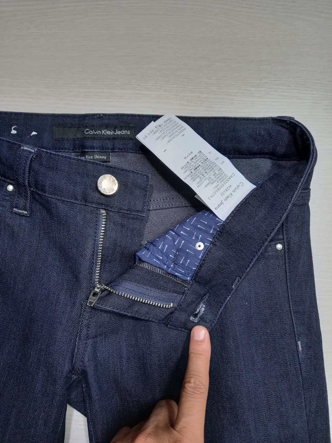 28 새상품 Calvin Klein 골반 스판 슬림일자 진청 28-888 상품이미지6