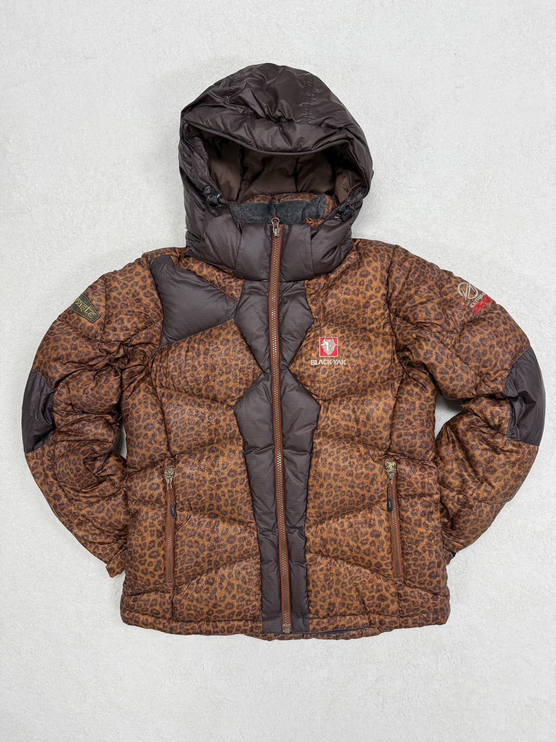 블랙야크 레오파드 구스다운 상품이미지1