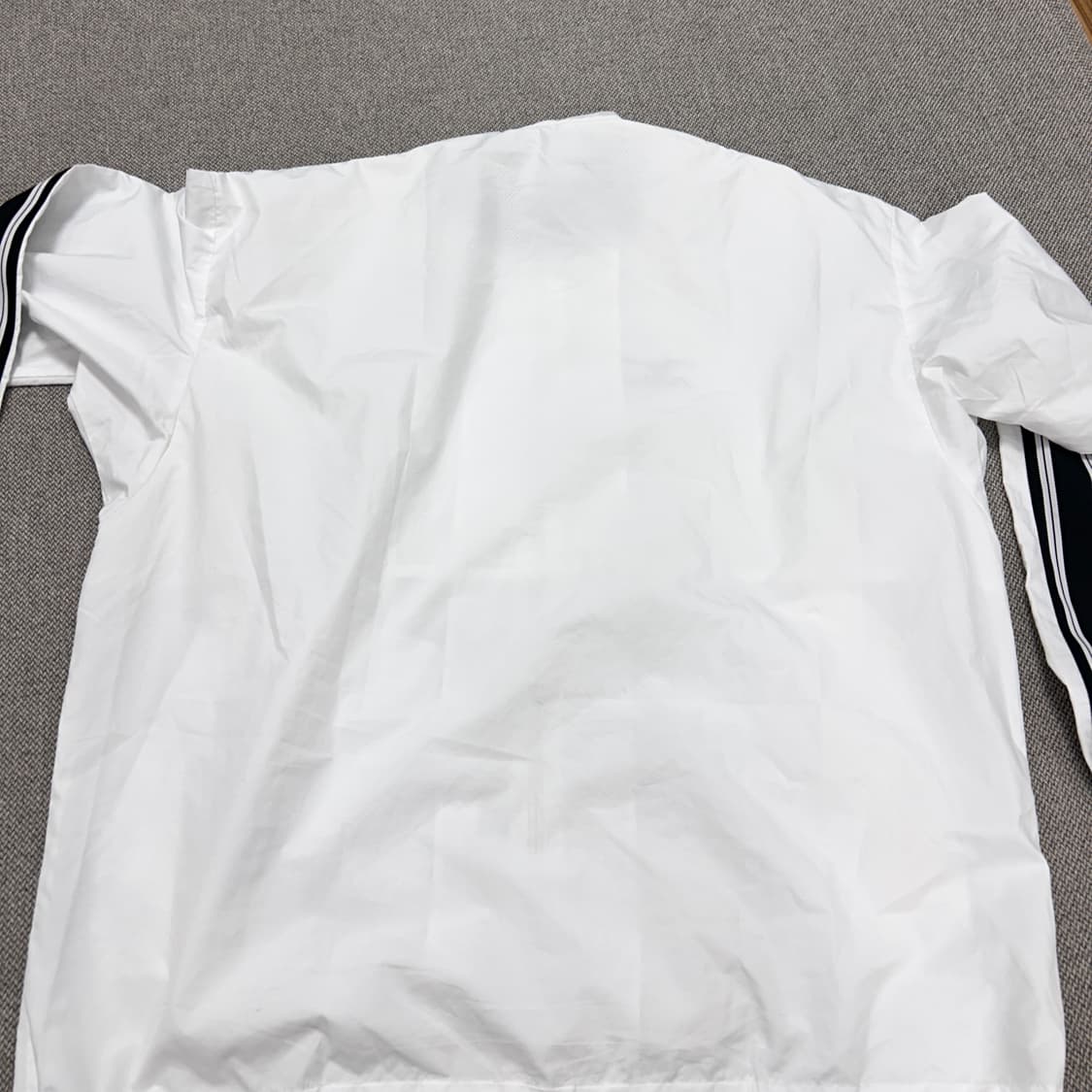 미즈노 올드스쿨 화이트 바람막이(L) 상품이미지7