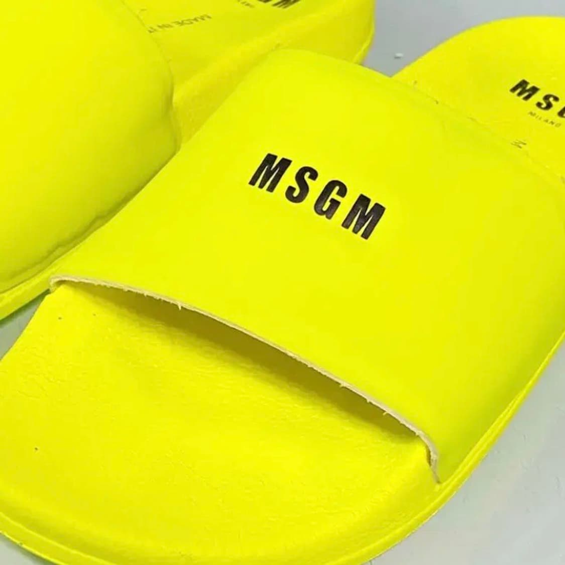 [정품] MSGM 엠에스지엠 로고프린트 루버 슬라이드 여성슬리퍼(240) 상품이미지2