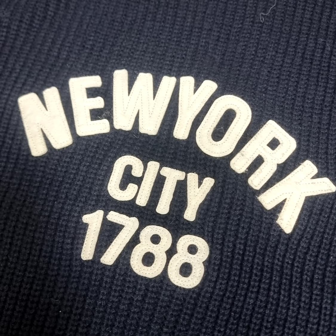 8세컨즈 뉴욕시티 니트 네이비(프리) 상품이미지2