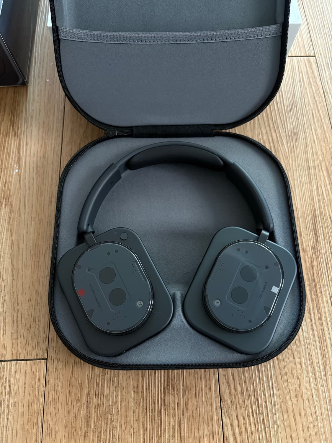 낫싱(nothing)헤드폰 풀박 판매합니다. 상품이미지3