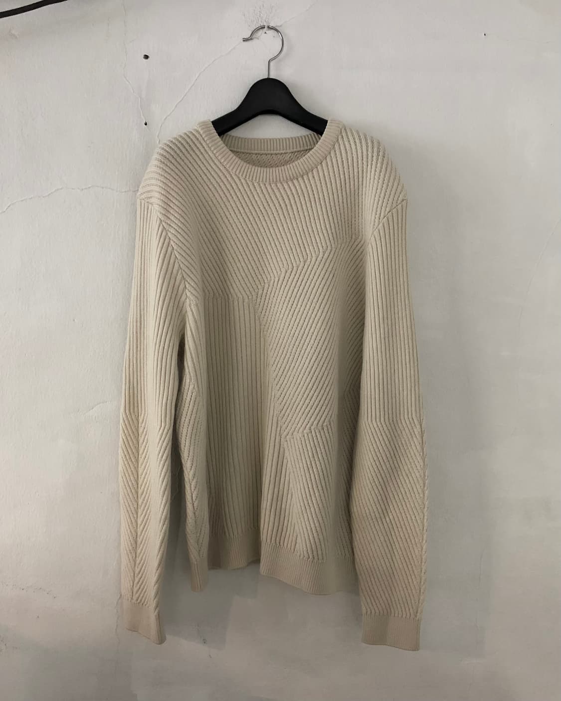 Asymmtrical Stripe Knit 상품이미지1