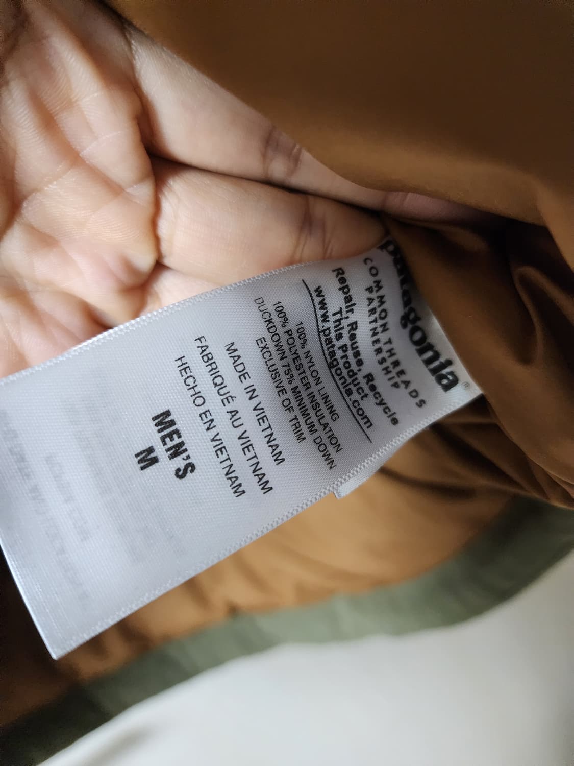 파타고니아 올리브 다운  패딩 조끼 M 상품이미지5