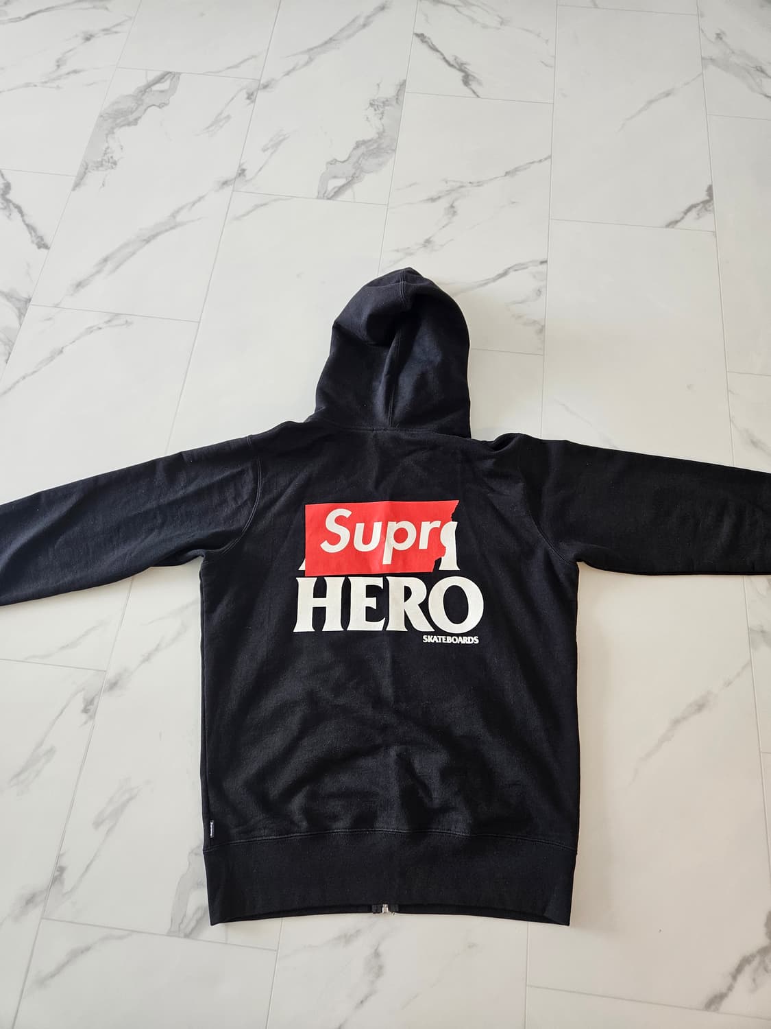 슈프림 안티히어로 후드집업 상품이미지4