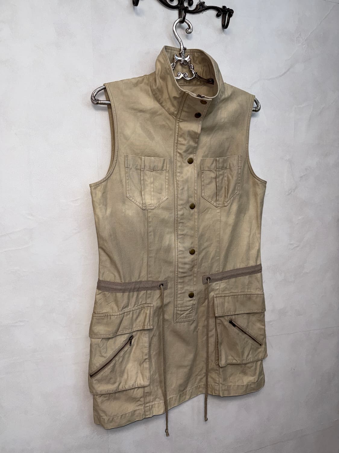 Beige button pocket detail zipper ops 상품이미지4