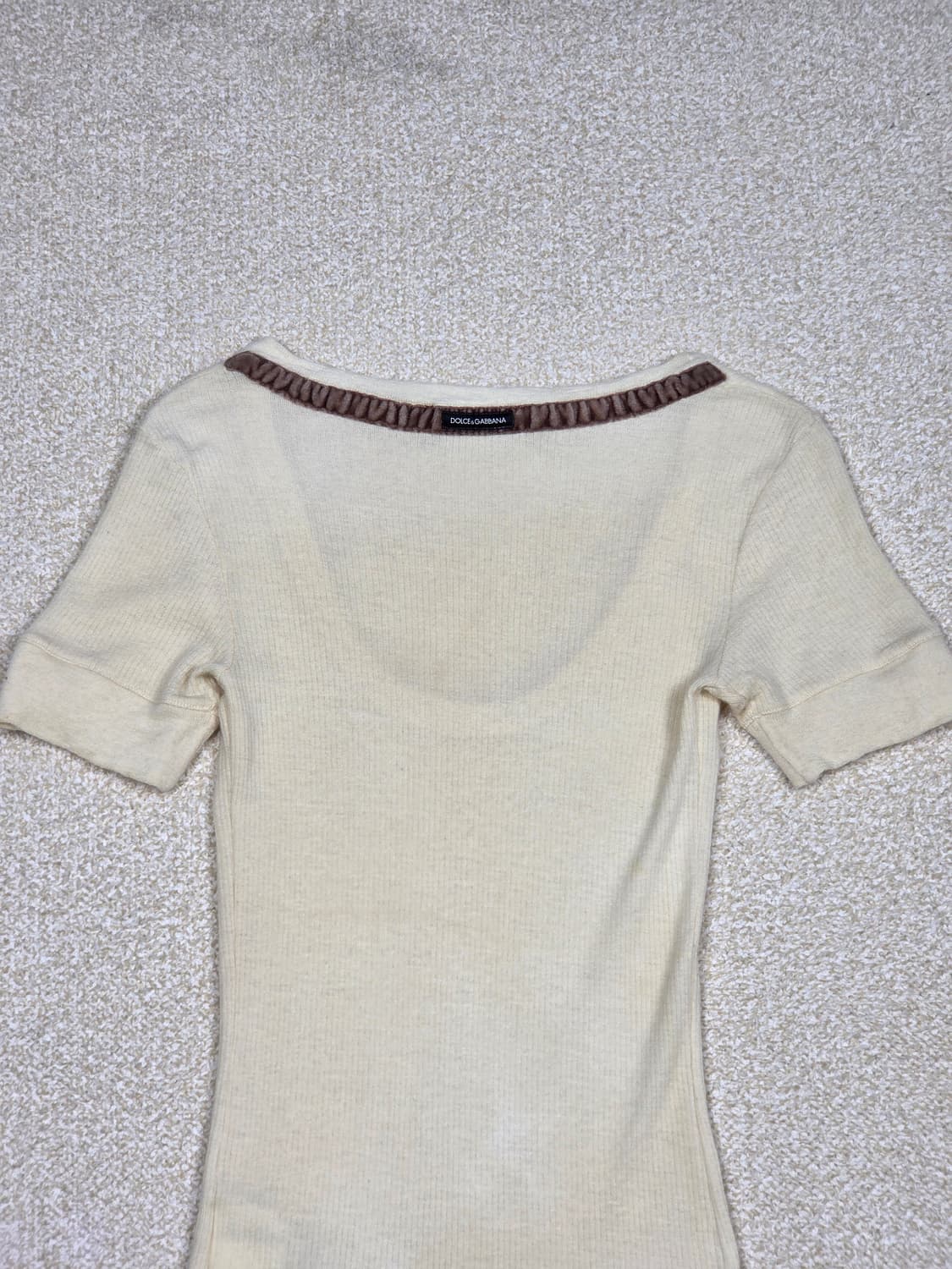 [돌체앤가바나] 캐시미어 골지 스쿱넥 반팔 니트 탑 | S00128 상품이미지6