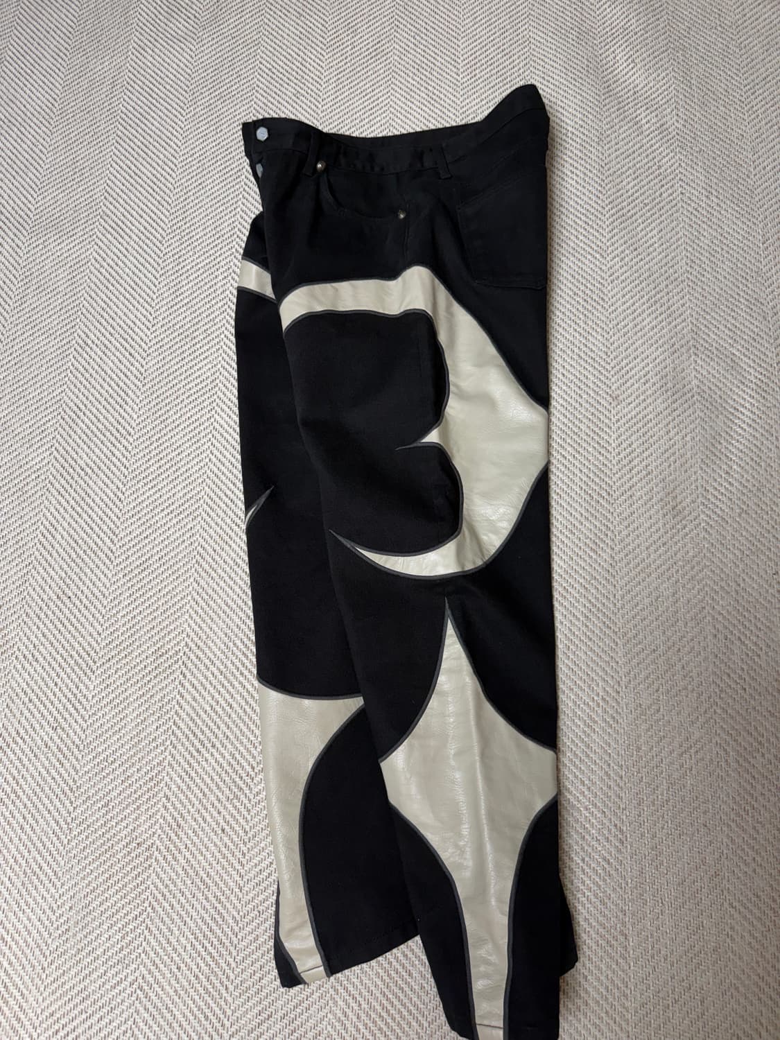 [교신가능] 떠그클럽 TC 레더 워싱 데님 팬츠 블랙 상품이미지4