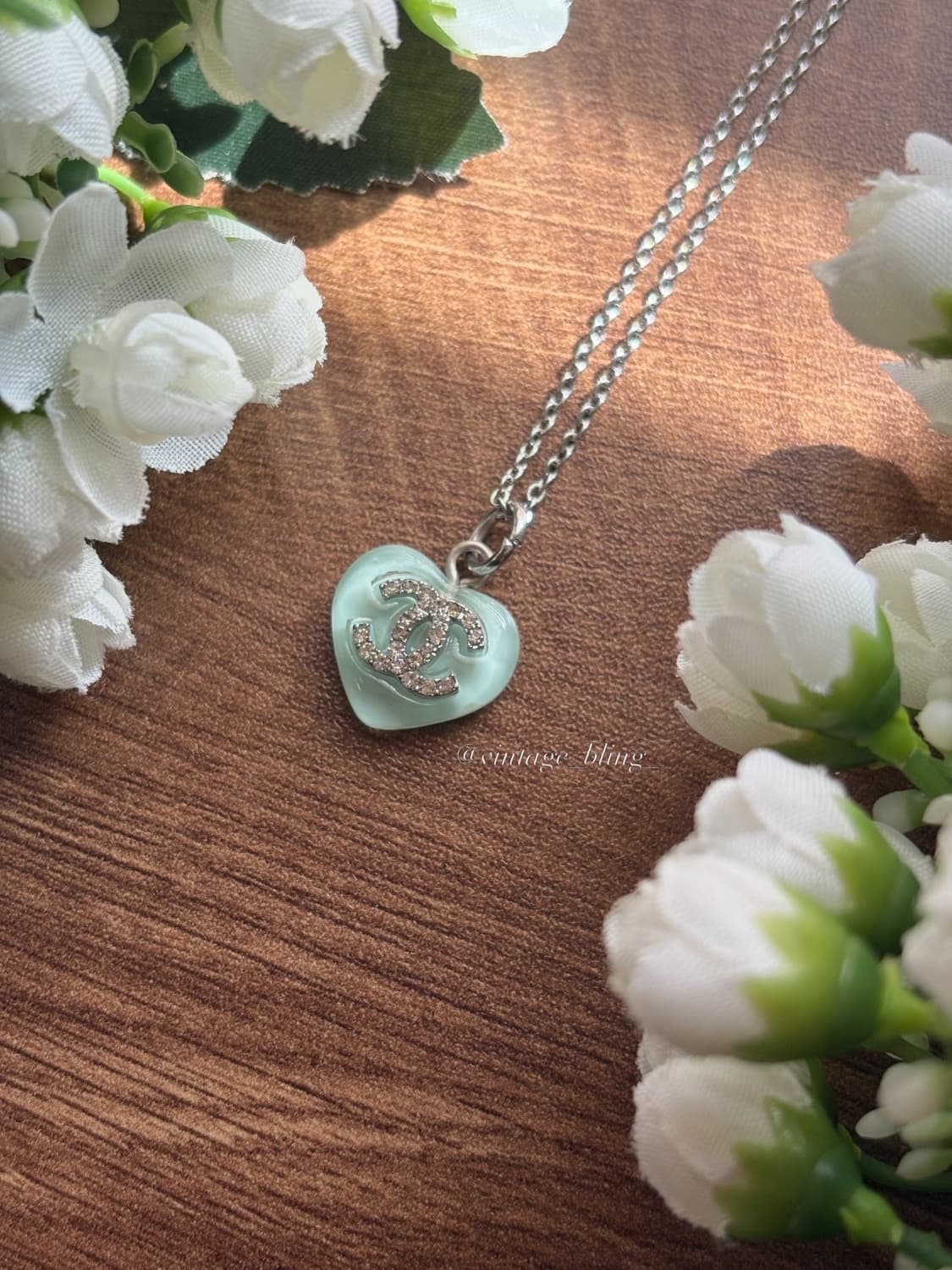 민트) 샤넬 크리스탈 파스텔 하트 실버 목걸이 상품이미지1