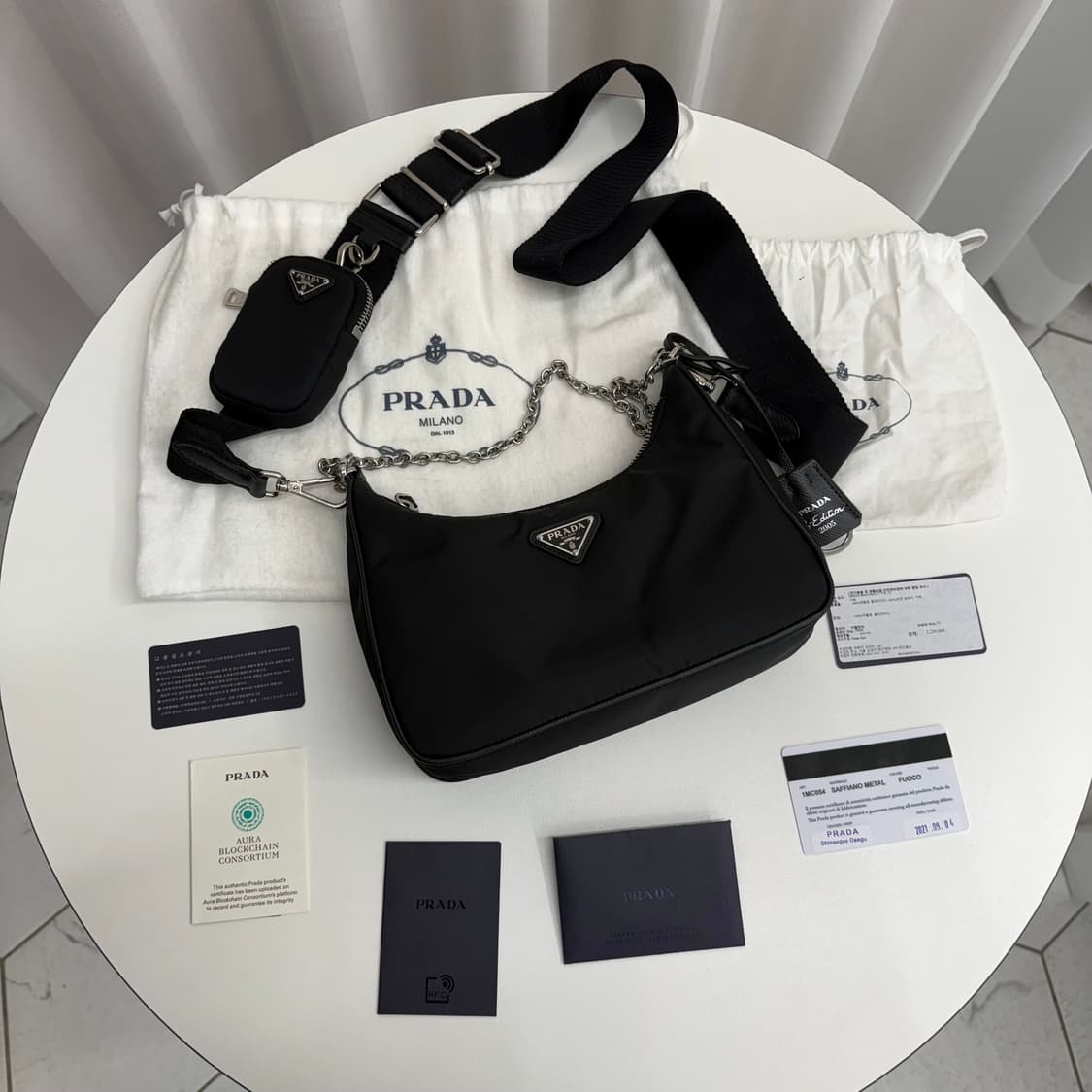 [정품] 프라다 리나일론 테수토 체인 호보백 상품이미지1