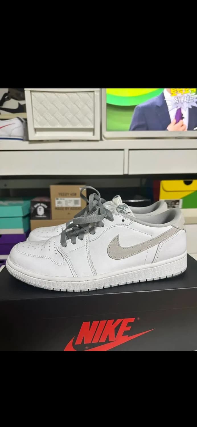 조던1로우 뉴트럴그레이 285 급처 상품이미지1