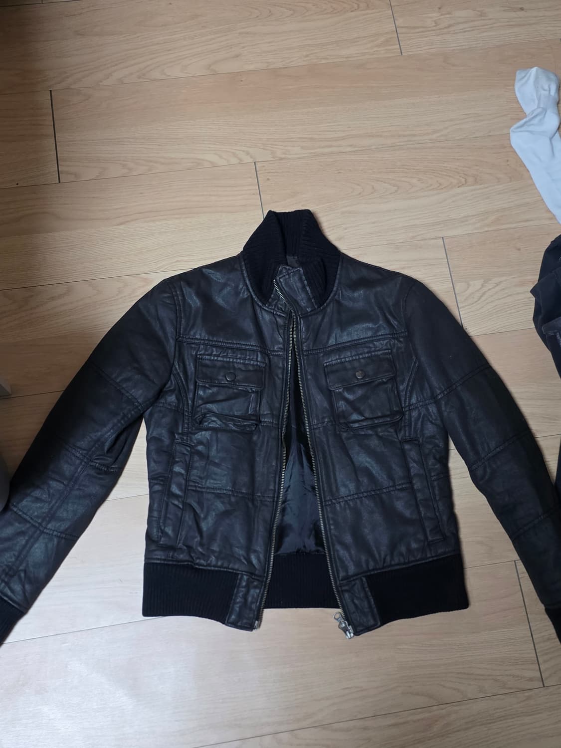 하이넥 코팅레더점퍼 tete 상품이미지1