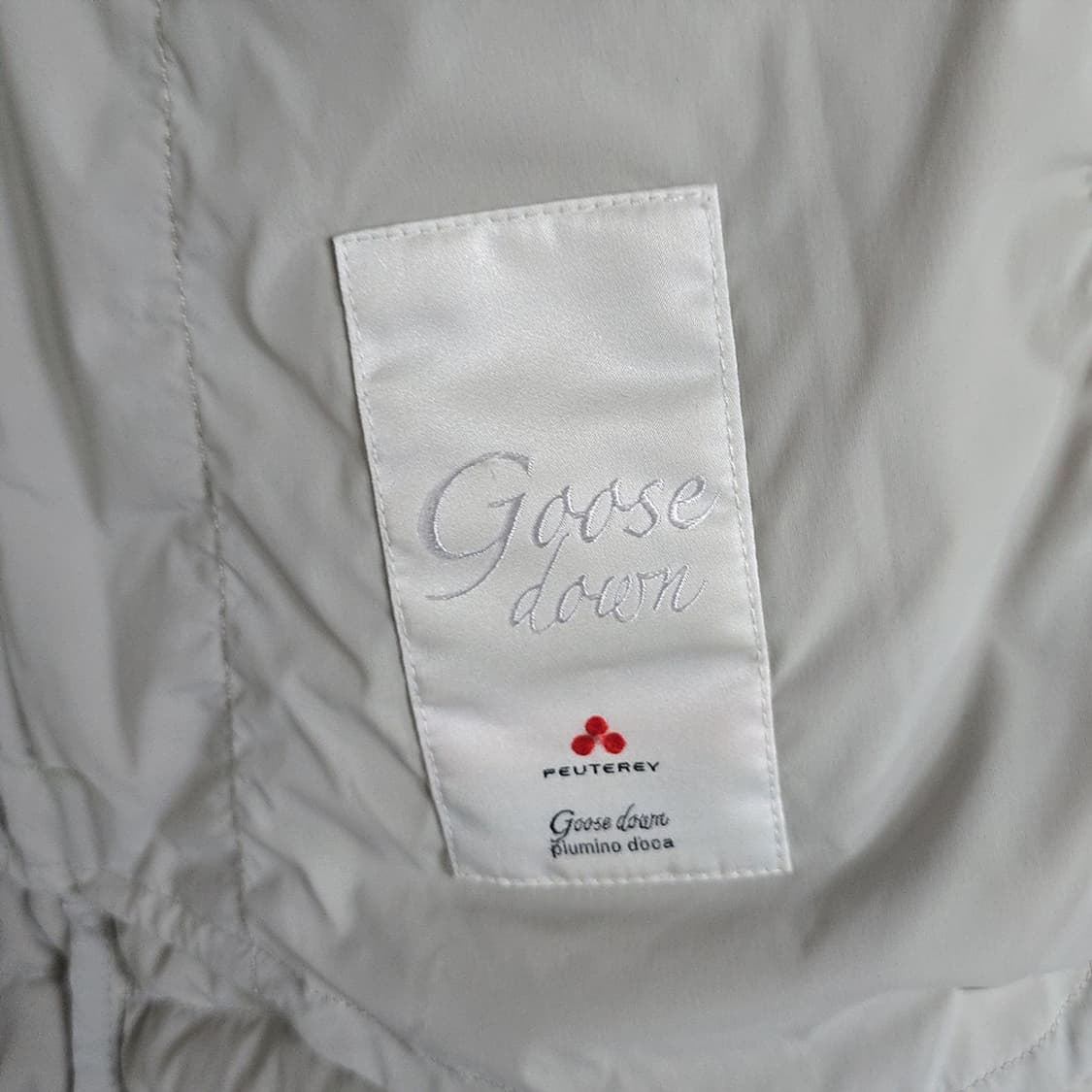 페트레이(peuterey) 구스다운 경량 패딩 42 상품이미지7