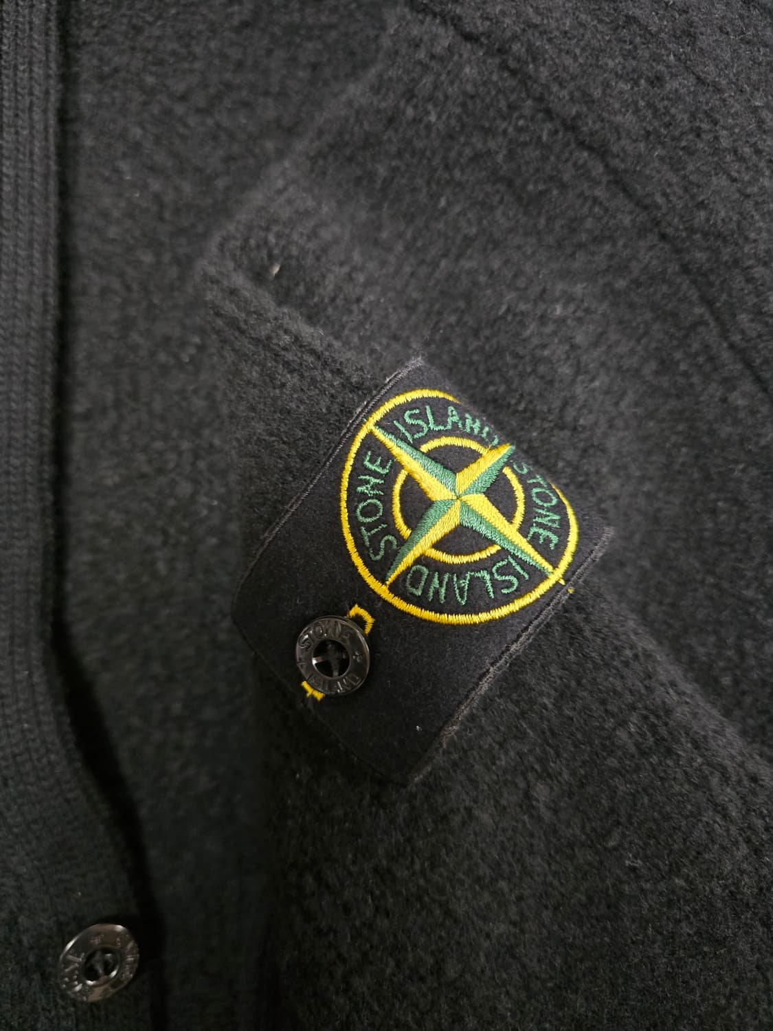 25fw 스톤아일랜드 버튼 가디건 L 상품이미지2