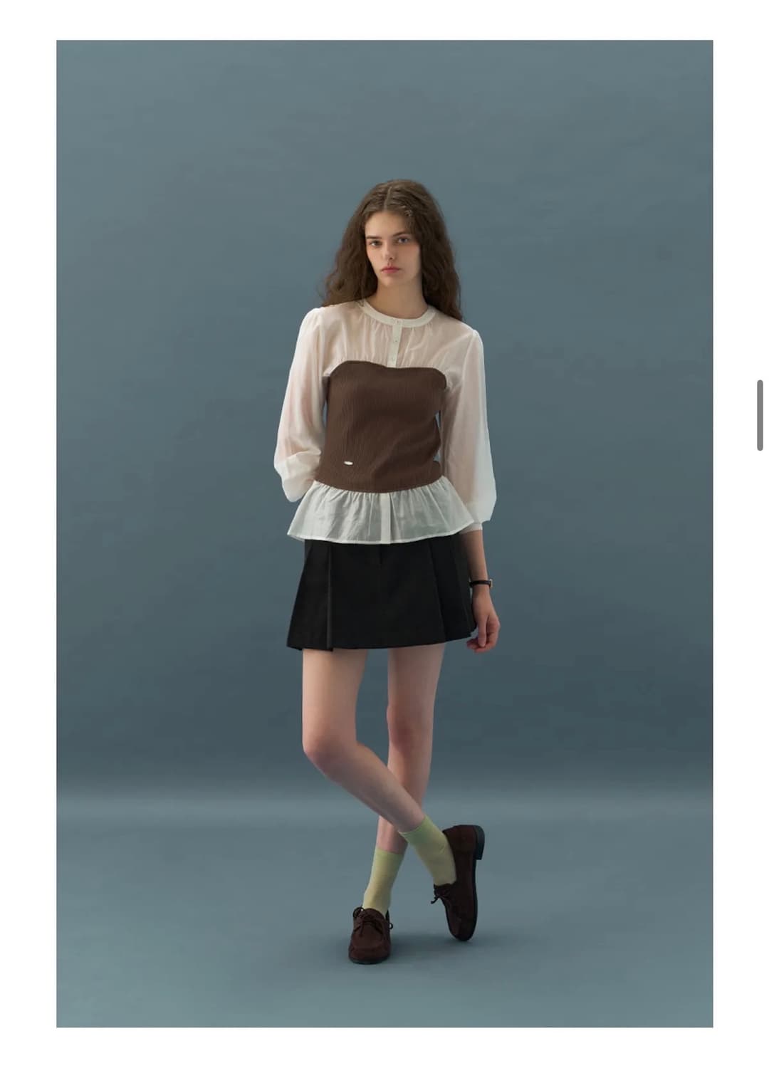 (새상품)(S) 드로우핏 우먼 시어 셔링 뷔스티에 블라우스 [BROWN] 상품이미지3