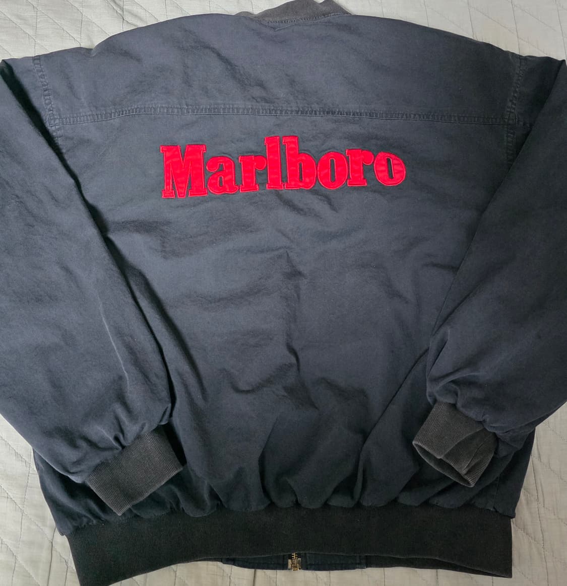 [L] 90s 빈티지 말보로 리버시블 봄버 자켓 블랙/레드 투톤 상품이미지1