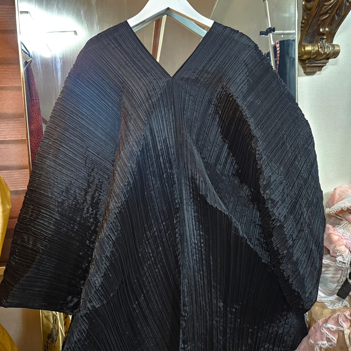 이세이미야케 플리츠플리즈 브이넥 마담 숄 스커프 상품이미지4